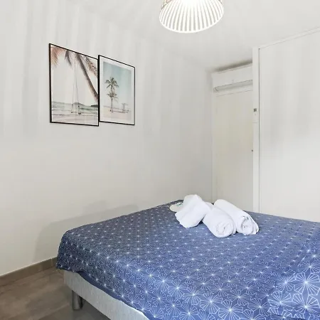 Appt 2 Chambres, 3 Etoiles, Piscine, Wifi, Parking, Clim Lejlighed *